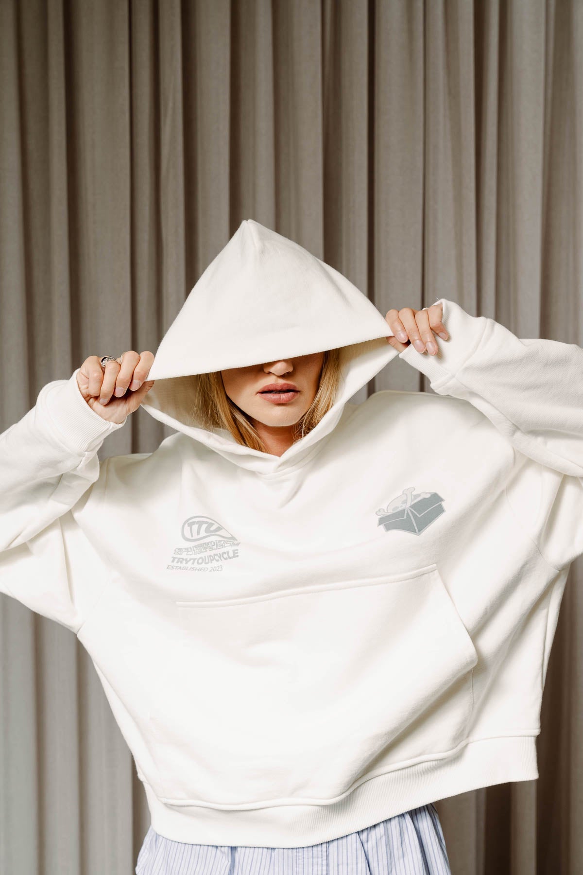 Milk hoodie - Trytoupcycle