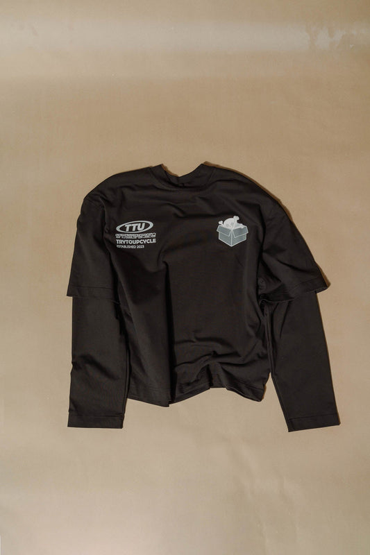 Black double sleeve shirt - Trytoupcycle