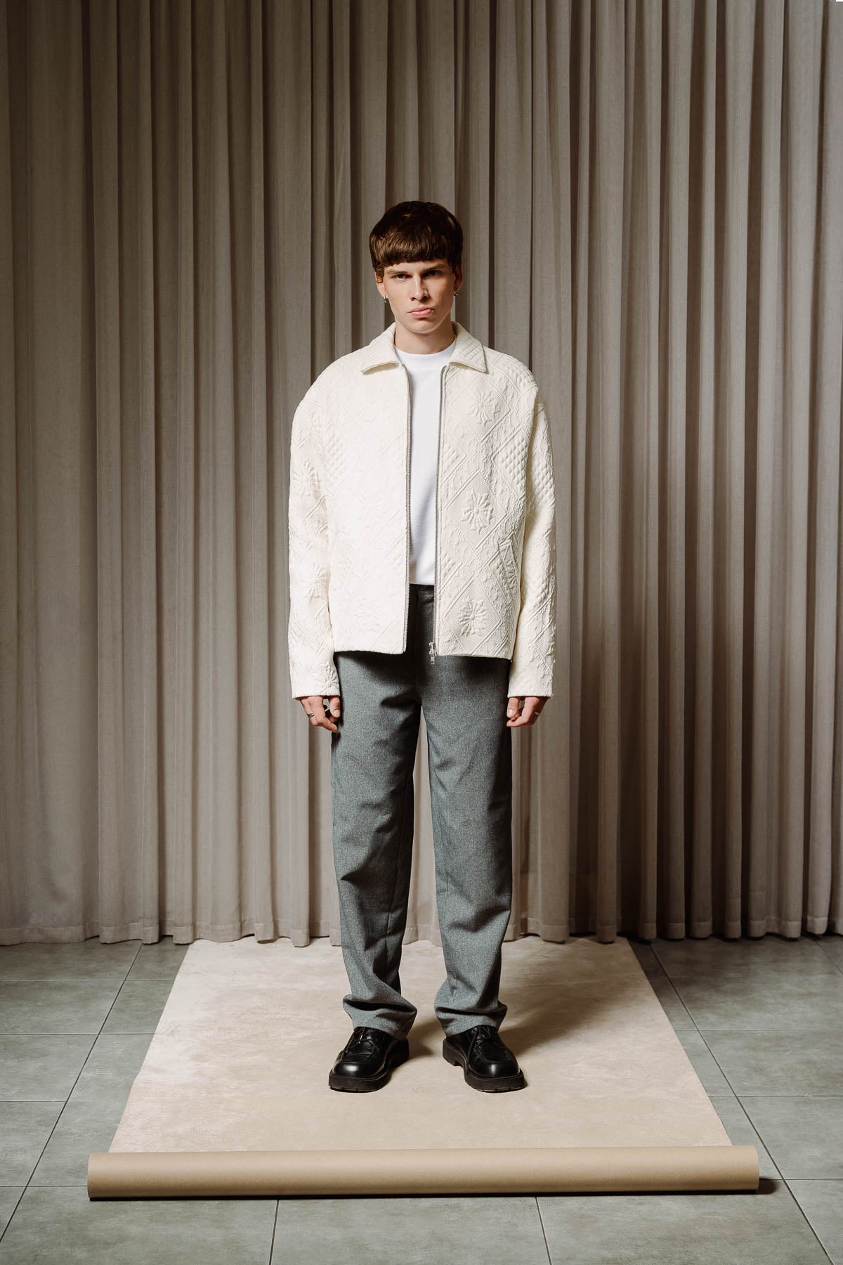 White double zip jacket - Trytoupcycle